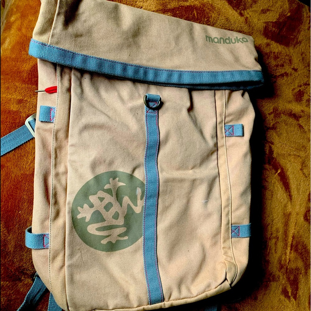 Manduka Roll Top back pack